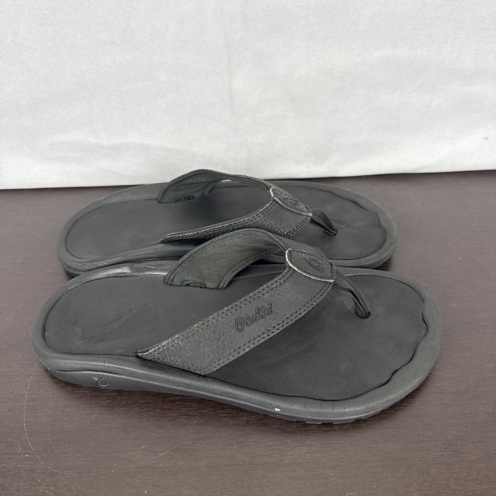 Olukai Ohana Sandals Women's Size‎ 8/8.5? Black Leather Rubber Flip Flops Summer - Picture 2 of 10
